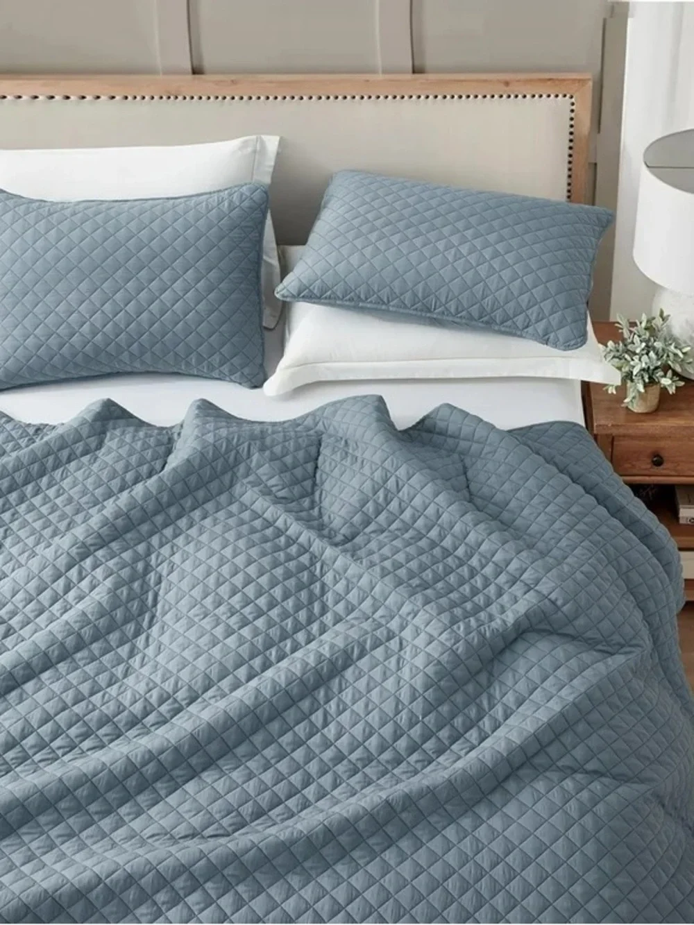 Light Blue Quilted king 3 piece Bedspread Set -